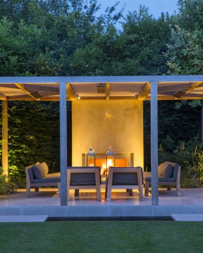 Oxshott+1378940+Charlotte+Rowe+copyright+Marianne+Majerus+high+res